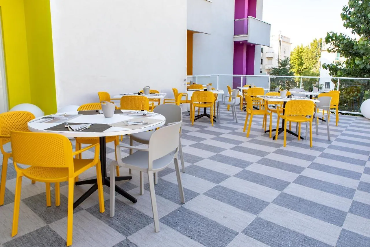 Hotel Rainbow ***S Rimini Italië